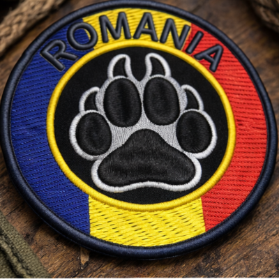 Patch Brodat România – Labă Urs / Animal cu Steagul României