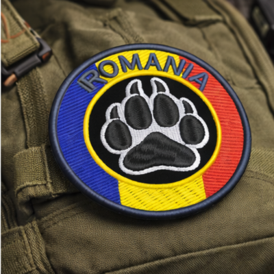 Patch Brodat România – Labă Urs / Animal cu Steagul României